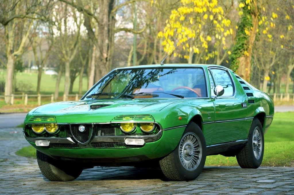 Alfa Romeo Montreal