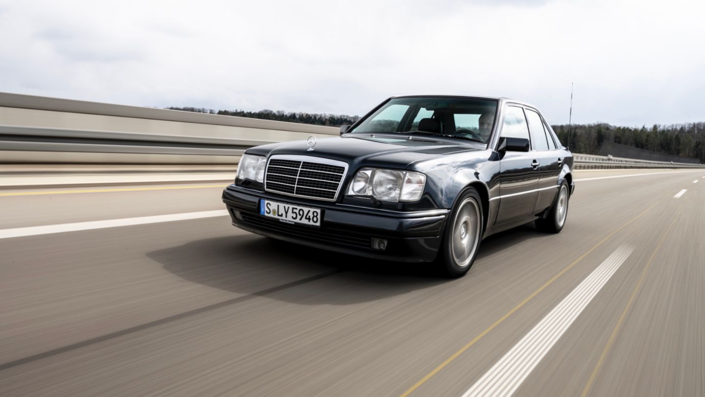 Mercedes-Benz 500E