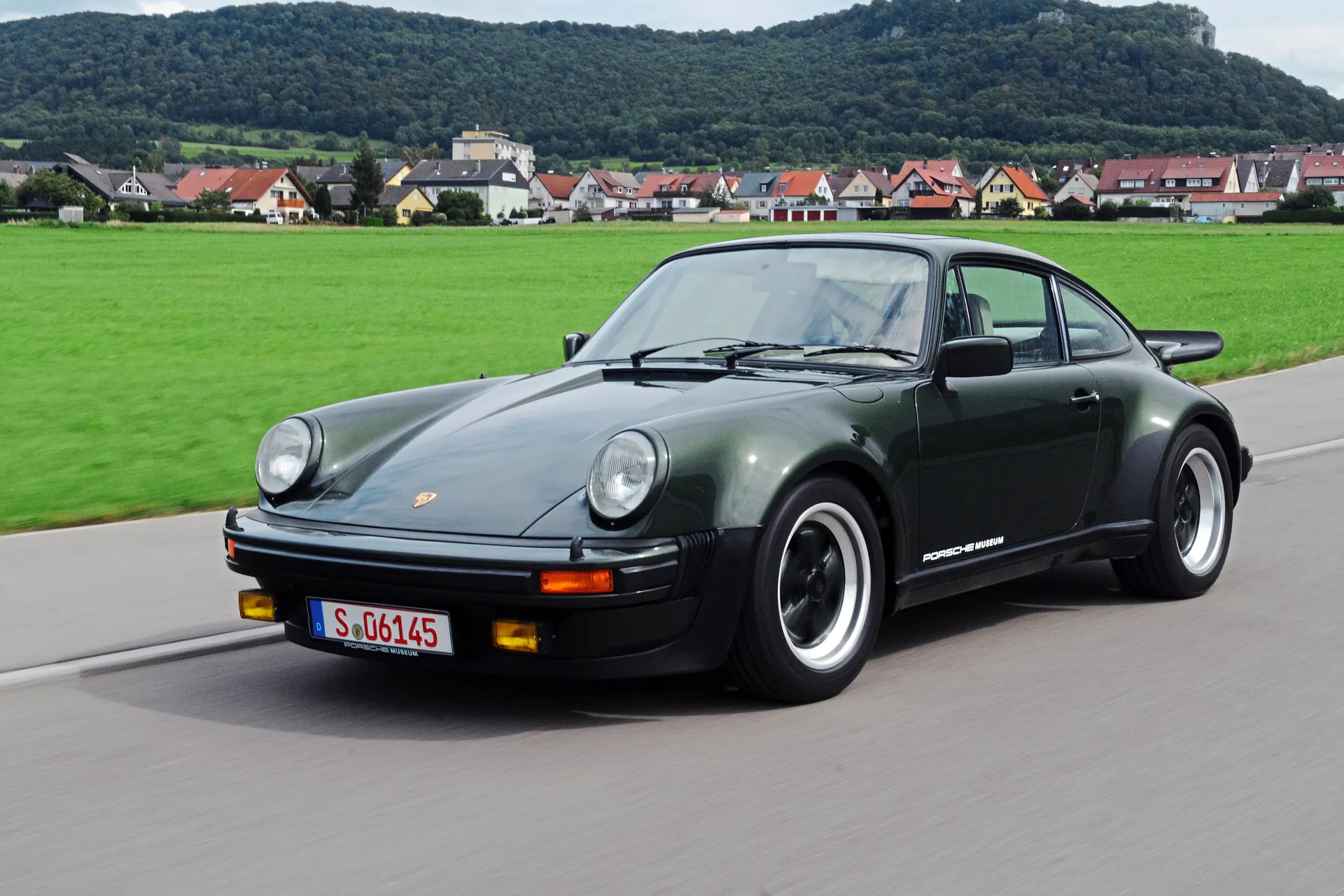 Porsche 911 Turbo (930)